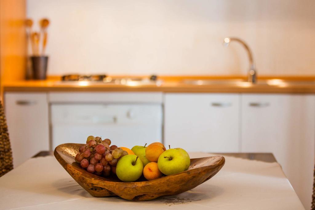 Holiday Home Zlatni San - Private Heated Pool Μπολ Δωμάτιο φωτογραφία