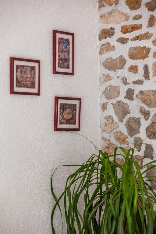 Holiday Home Zlatni San - Private Heated Pool Μπολ Δωμάτιο φωτογραφία
