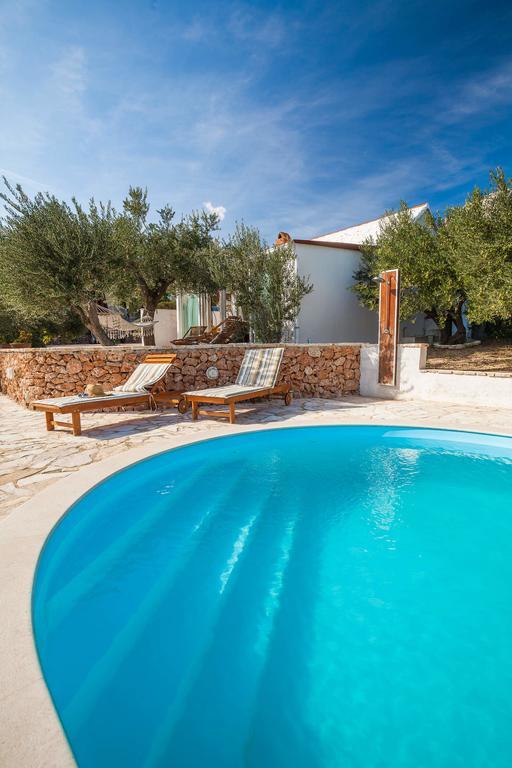 Holiday Home Zlatni San - Private Heated Pool Μπολ Δωμάτιο φωτογραφία