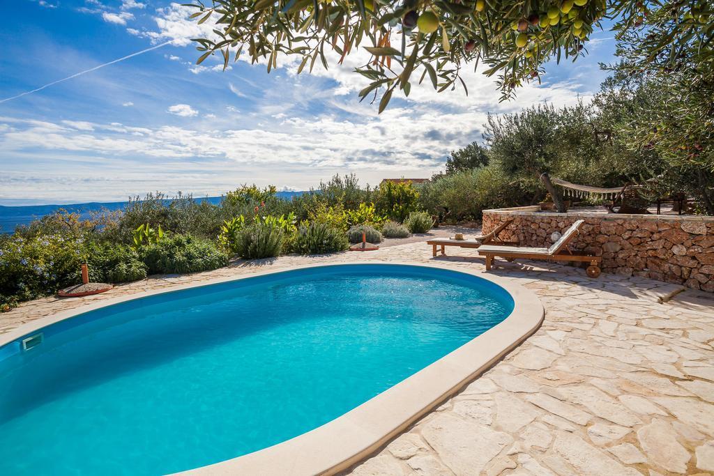 Holiday Home Zlatni San - Private Heated Pool Μπολ Δωμάτιο φωτογραφία