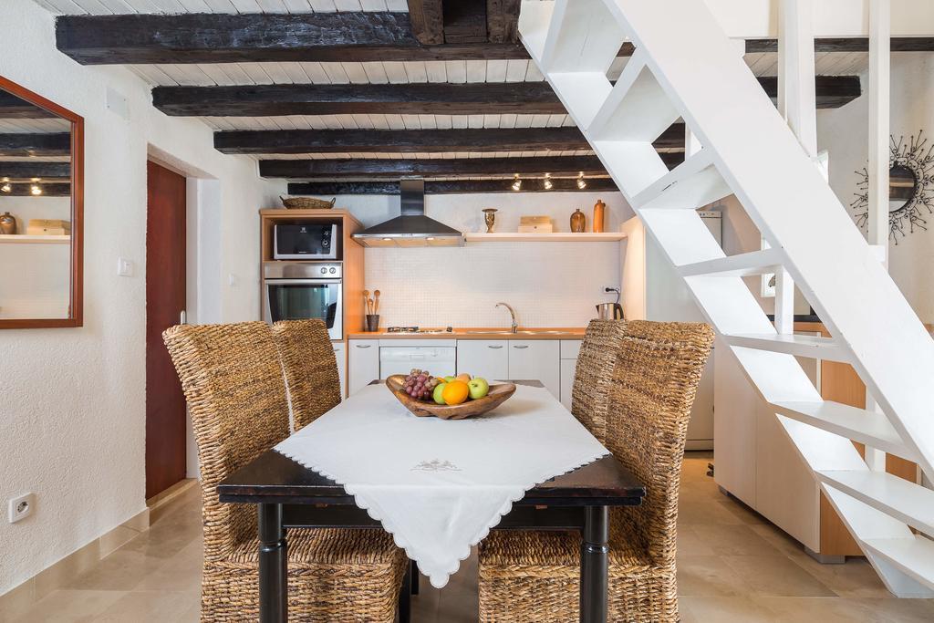 Holiday Home Zlatni San - Private Heated Pool Μπολ Δωμάτιο φωτογραφία